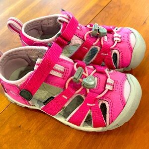 Keen Seacamp Sandals Size 10C VGUC